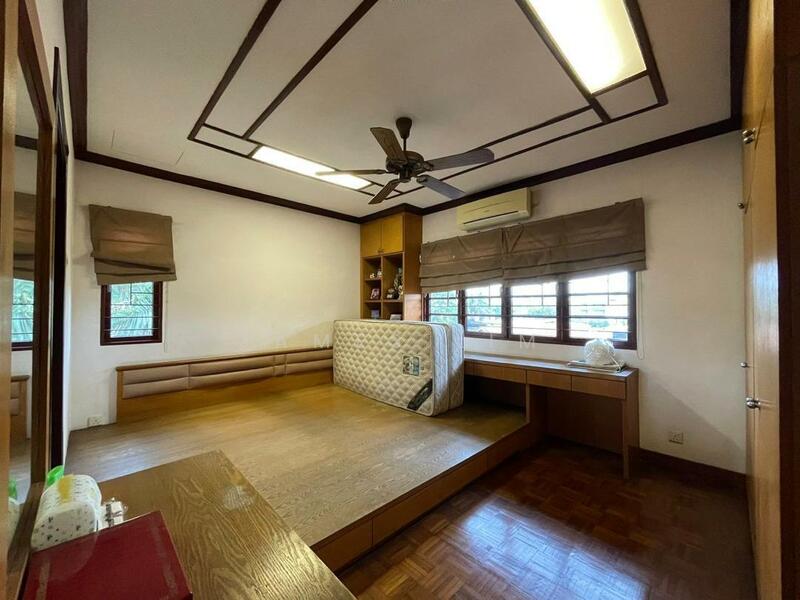 Untuk Disewa - 2.5 Storey Bungalow House @ Jalan Gasing Section 5 Petaling Jaya