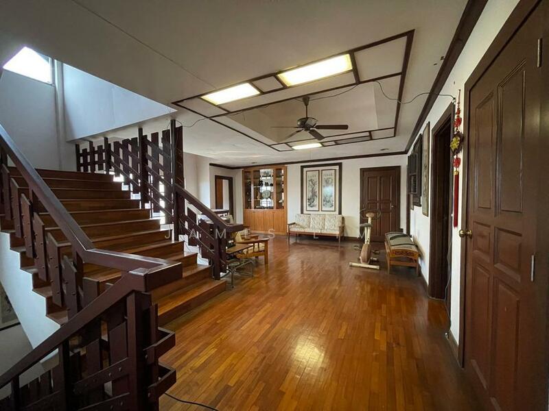 Untuk Disewa - 2.5 Storey Bungalow House @ Jalan Gasing Section 5 Petaling Jaya