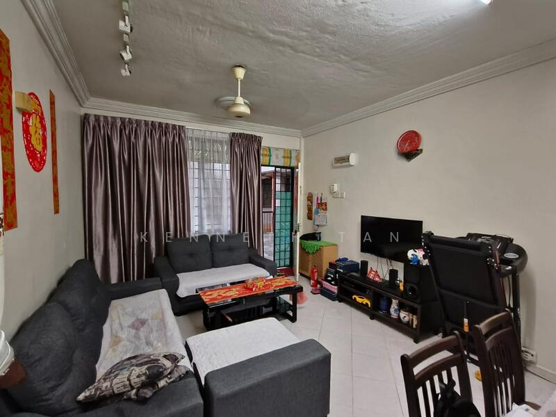 For Sale - Taman Daya - Jalan Nibong 28