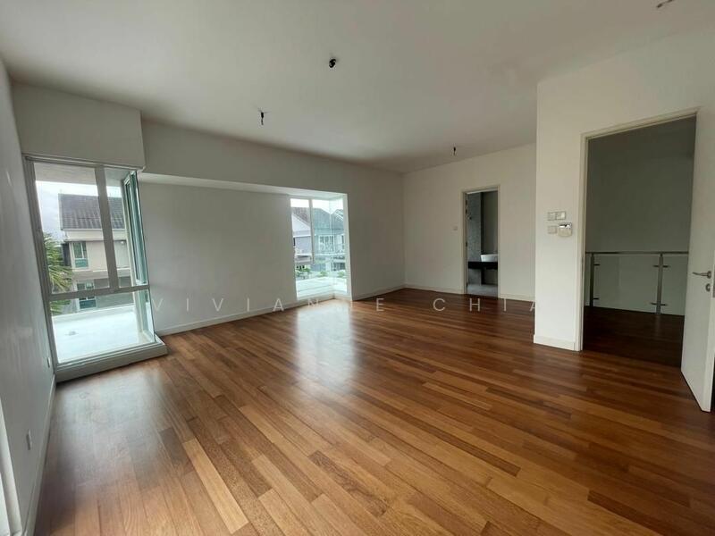 For Sale - Semi-Detached House at d'Laman Greenville