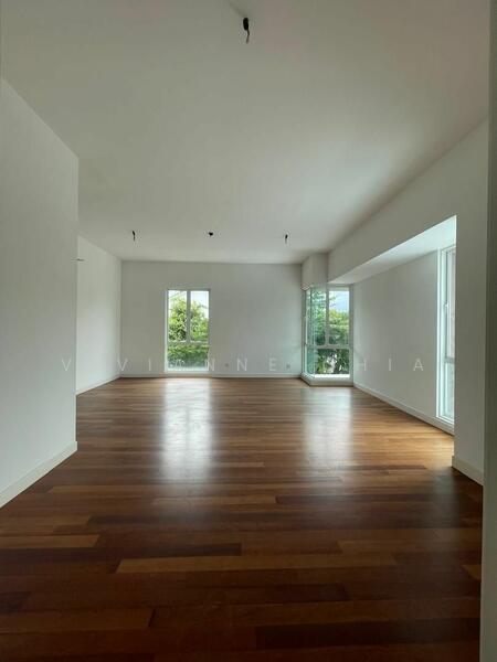 For Sale - Semi-Detached House at d'Laman Greenville