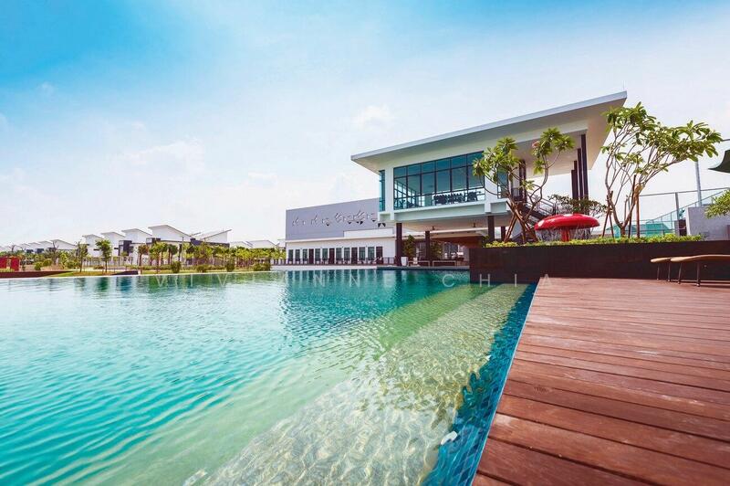 For Sale - Semi-Detached House at d'Laman Greenville