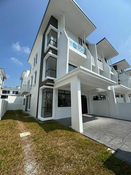 For Sale - Semi-Detached House at Abadi Heights