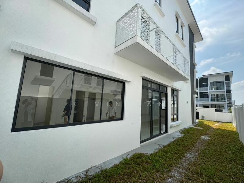 For Sale - Semi-Detached House at Abadi Heights