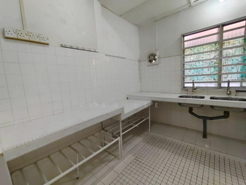 2-storey Terraced House for Sale in Taman Sea (Petaling Jaya) - Ivan Lee - PropertyGuru.com.my