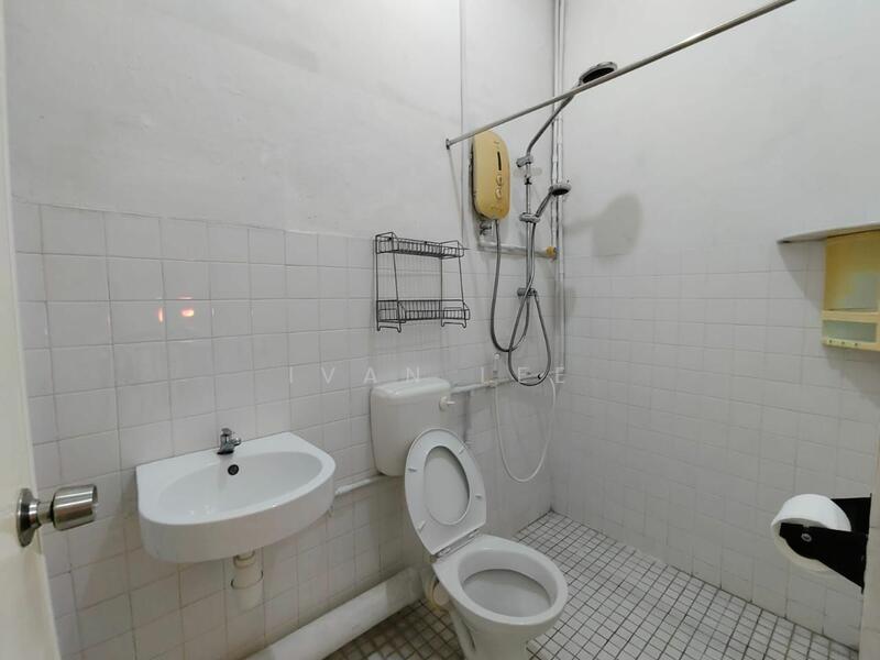2-storey Terraced House for Sale in Taman Sea (Petaling Jaya) - Ivan Lee - PropertyGuru.com.my