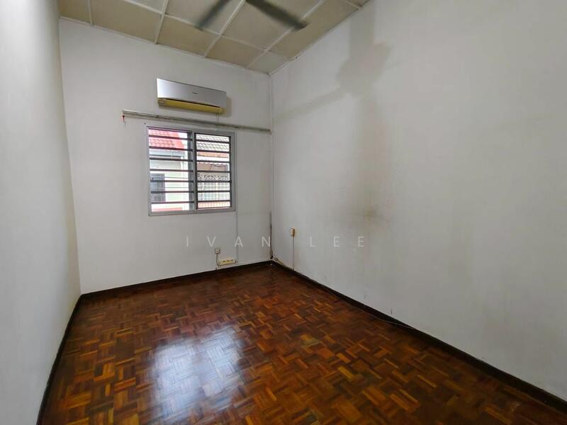 2-storey Terraced House for Sale in Taman Sea (Petaling Jaya) - Ivan Lee - PropertyGuru.com.my
