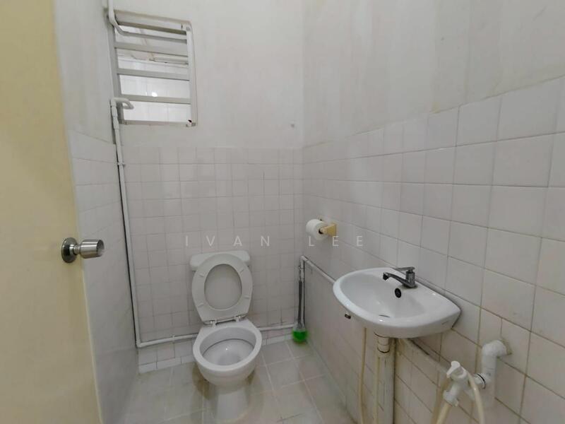 2-storey Terraced House for Sale in Taman Sea (Petaling Jaya) - Ivan Lee - PropertyGuru.com.my