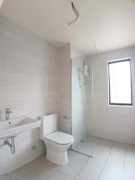 For Sale - Central Park, Laman Harmoni, Tampoi, Double Storey Terrace