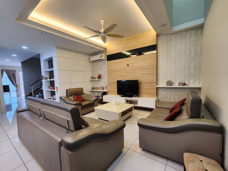 For Rent - Cluster House at Austin Heights