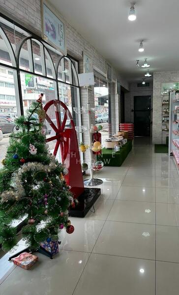 Untuk Disewa - Dataran Sunway Kota Damansara Petaling Jaya CORNER Ground First Floor Shop with Lift Aircond