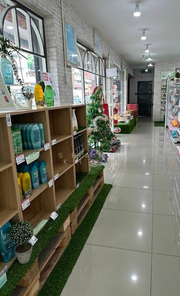 Untuk Disewa - Dataran Sunway Kota Damansara Petaling Jaya CORNER Ground First Floor Shop with Lift Aircond