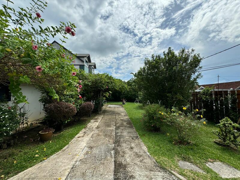 For Sale - ONE OF A KIND BUNGALOW | 16000SF | JESSELTON