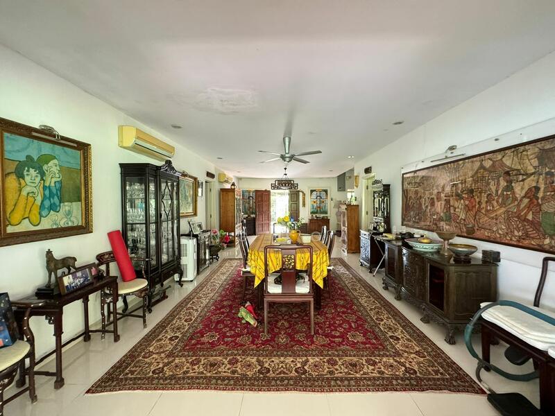 For Sale - ONE OF A KIND BUNGALOW | 16000SF | JESSELTON