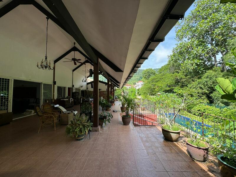 For Sale - ONE OF A KIND BUNGALOW | 16000SF | JESSELTON