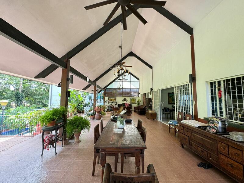 For Sale - ONE OF A KIND BUNGALOW | 16000SF | JESSELTON