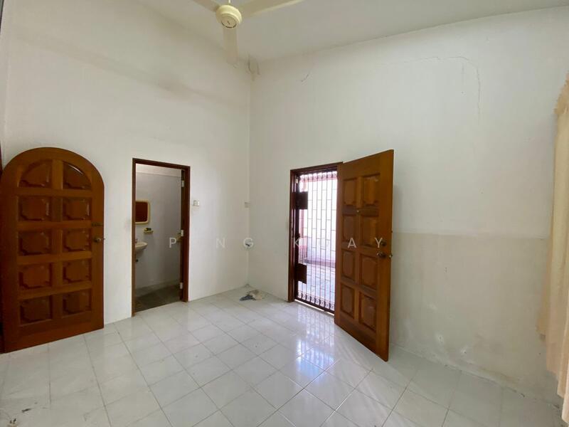 For Sale - 2 STY BUNGALOW | 7800SF | at TAMAN JESSELTON