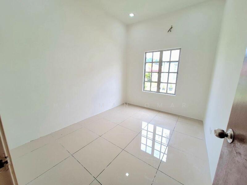 For Sale - [Semi Detached - 35x90] 1-Storey Rentak Perdana Alam Perdana, Puncak Alam