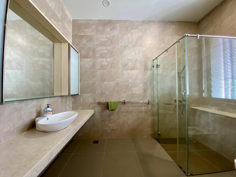 For Sale - 2.5 STY REBUILT BUNGALOW | 7750SF | JESSELTON