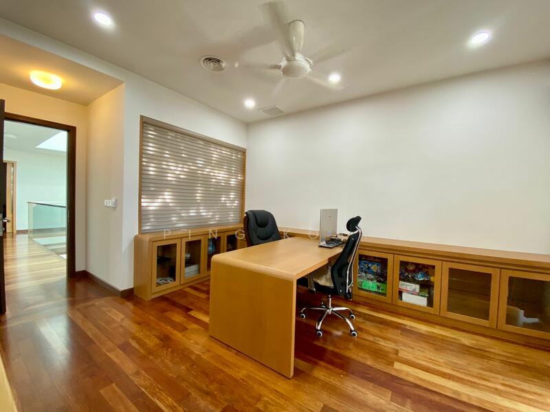 For Sale - 2.5 STY REBUILT BUNGALOW | 7750SF | JESSELTON