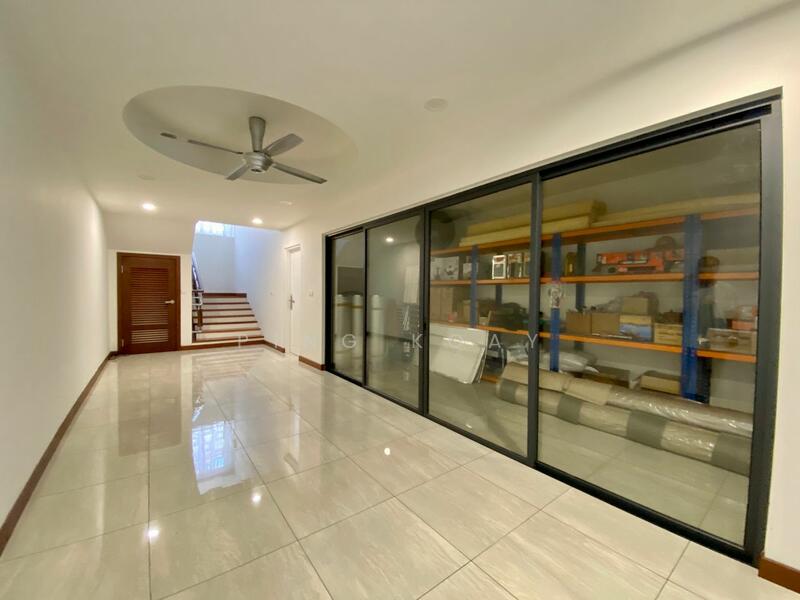 For Sale - 2.5 STY REBUILT BUNGALOW | 7750SF | JESSELTON