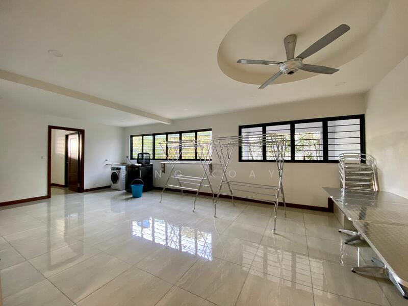 For Sale - 2.5 STY REBUILT BUNGALOW | 7750SF | JESSELTON