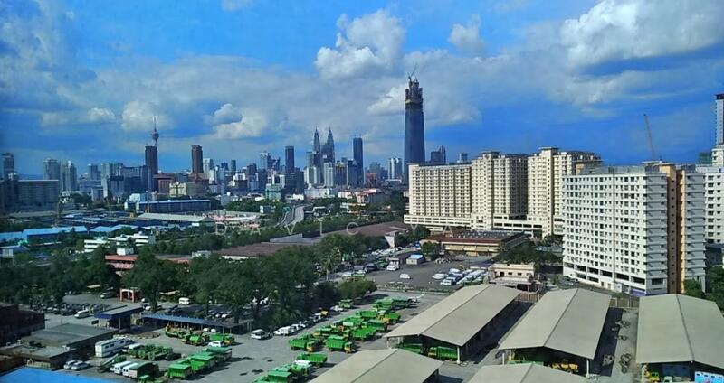 Untuk Disewa - Menara Uncang Emas