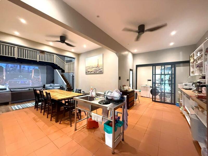 For Sale - Bandar Nusaputra Puchong