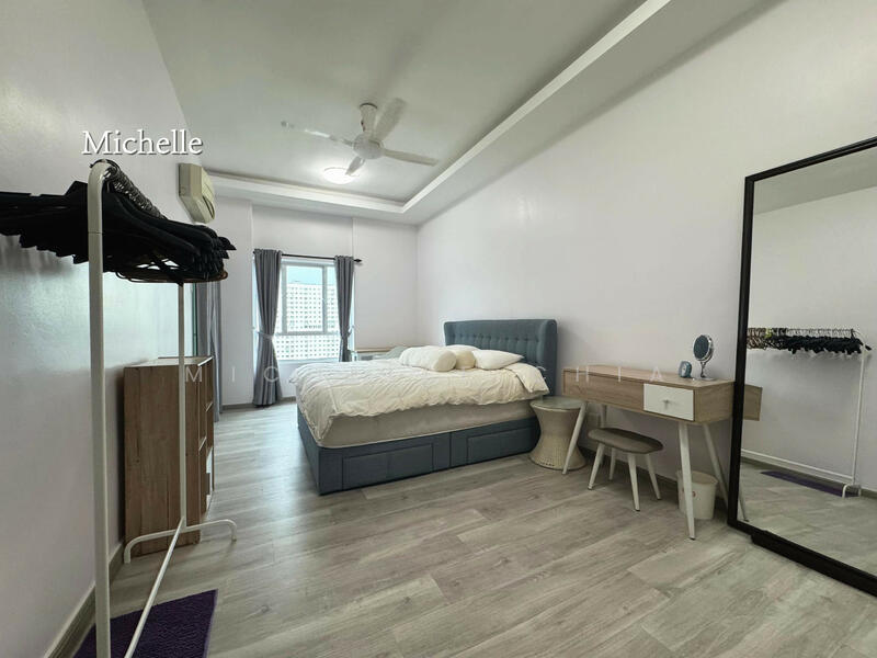 For Sale - One World 2 (1-Sky)