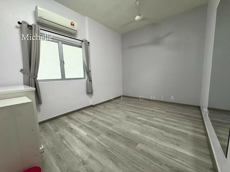 For Sale - One World 2 (1-Sky)