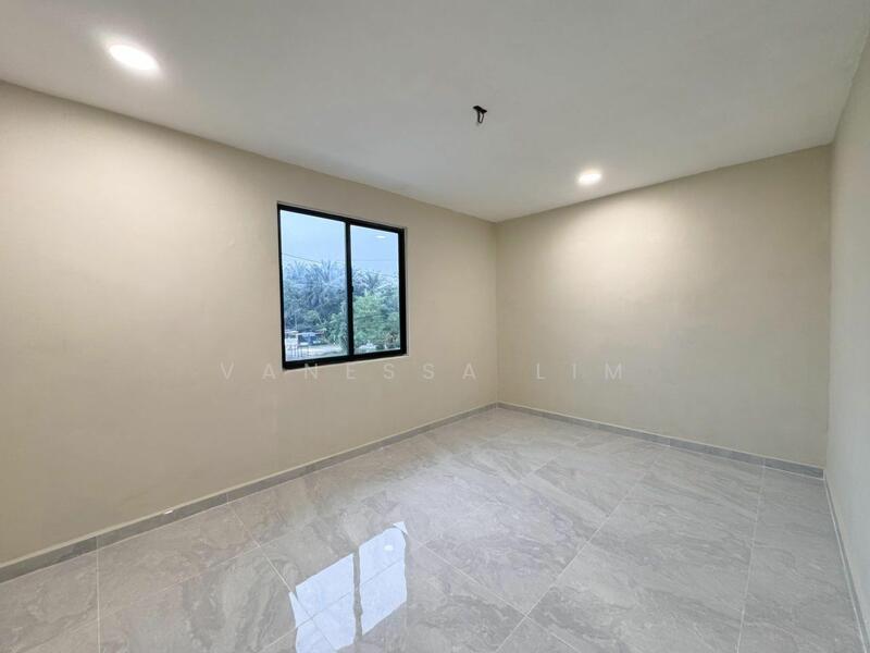 Untuk Dijual - 2-storey Terrace House at Taman Muhibbah