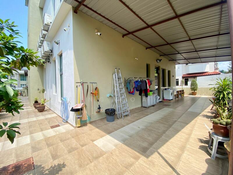 For Sale - 3 STY REBUILT BUNGALOW | near WET MARKET