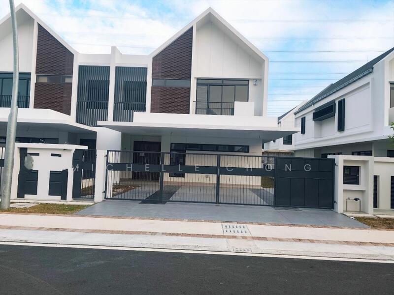 For Sale - Semi-Detached House at Elmina