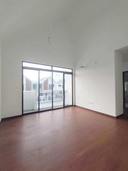 For Sale - Semi-Detached House at Elmina