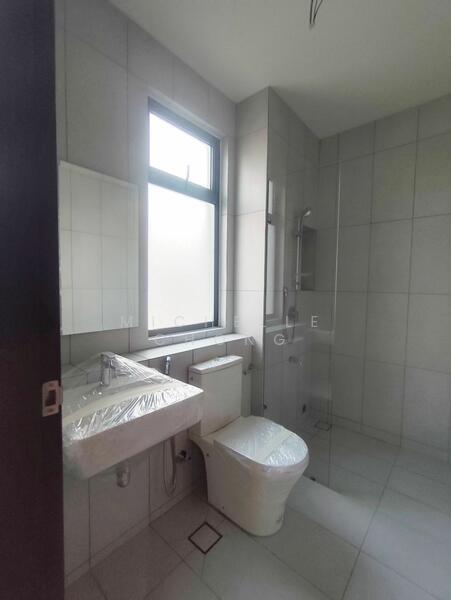 For Sale - Semi-Detached House at Elmina