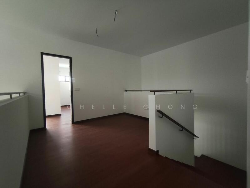 For Sale - Semi-Detached House at Elmina