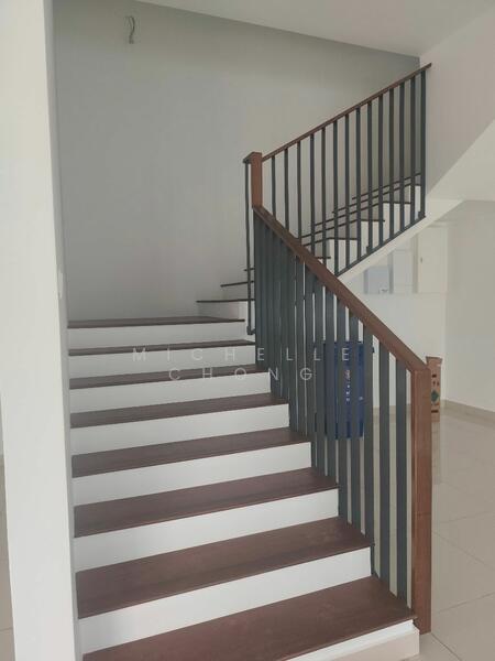 For Sale - Semi-Detached House at Elmina