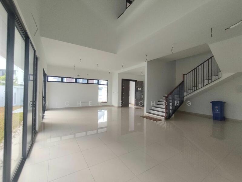 For Sale - Semi-Detached House at Elmina