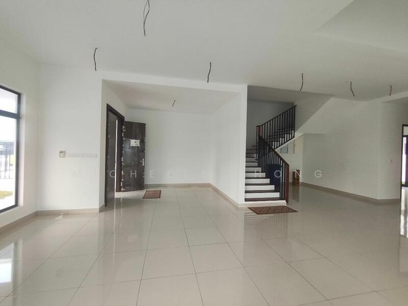 For Sale - Semi-Detached House at Elmina