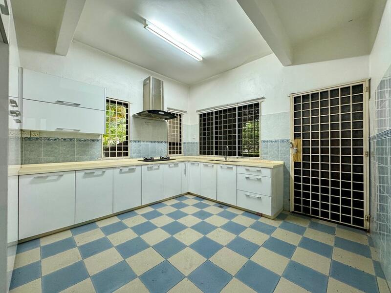 For Sale - 2 STY SEMI-D | 4500SF | PEACEFUL NEIGHBOURHOOD