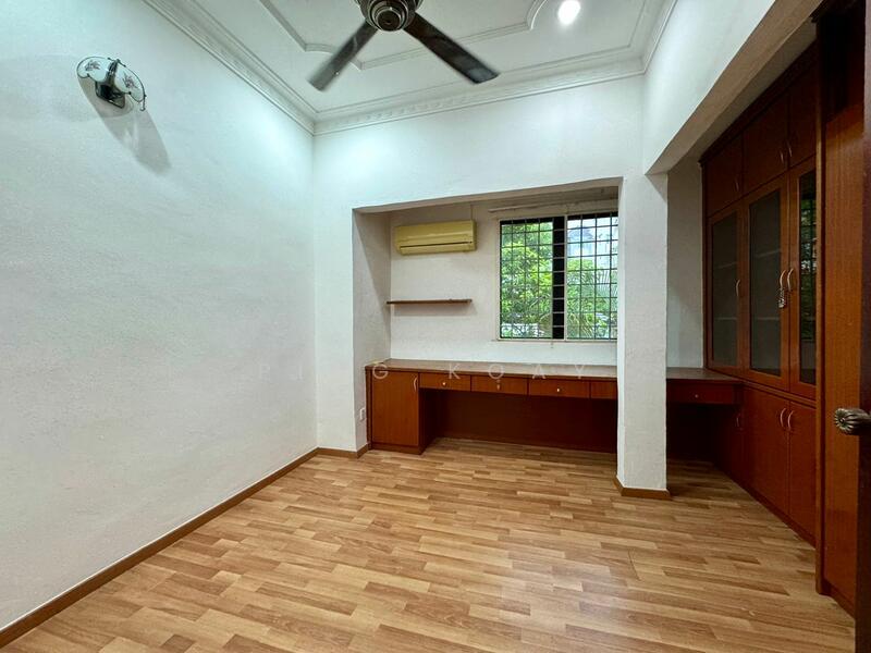 For Sale - 2 STY SEMI-D | 4500SF | PEACEFUL NEIGHBOURHOOD