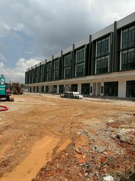 For Rent - Permas Avenue 3 Storey Shop Lot (2 Adjoining Intermediate Unit)