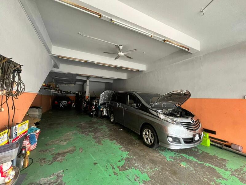 For Rent - Johor Jaya Double storey Shoplot, Ground Floor