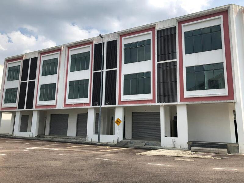 Untuk Dijual - Taman Pasir Puteh – Brand New 3 Storey Shop Lot for Sale