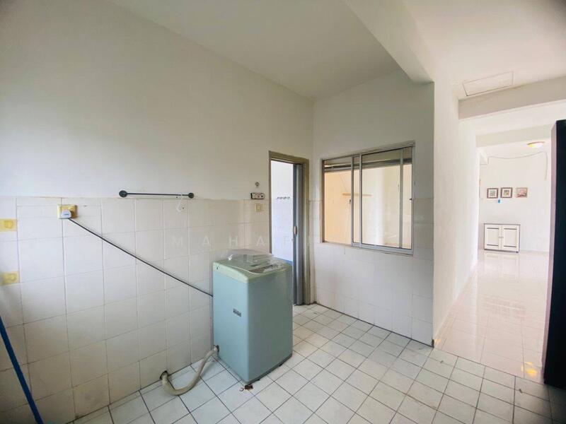 For Sale - Pangsapuri Seri Mewah (Blok B)