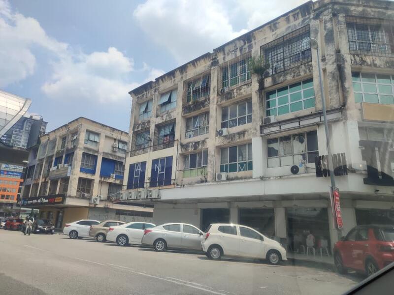 For Sale - Pusat bandar Puchong