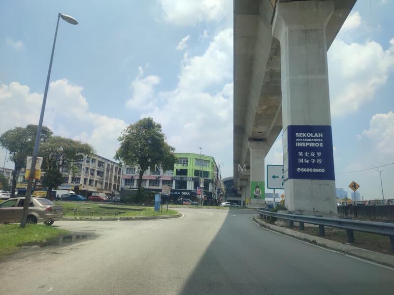 For Sale - Pusat bandar Puchong