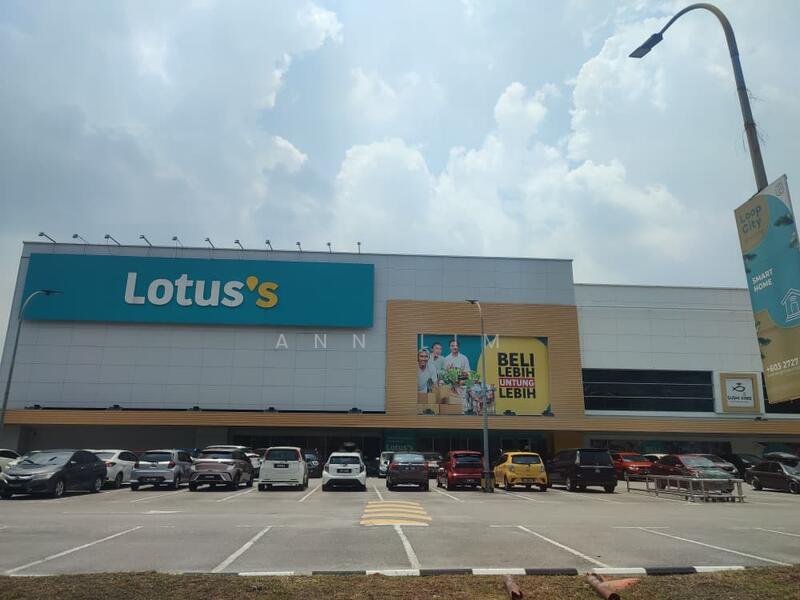 For Sale - Pusat bandar Puchong