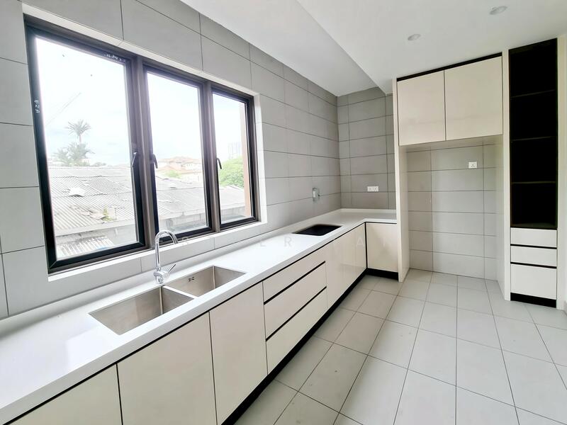 Untuk Dijual - Bandar Utama