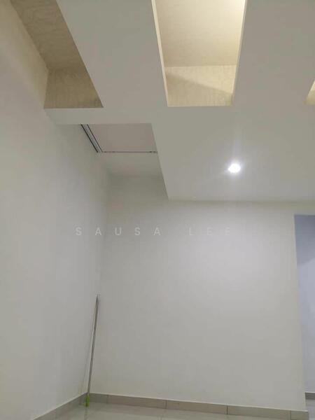 Untuk Dijual - 1.5-storey Terraced House at Taman Molek